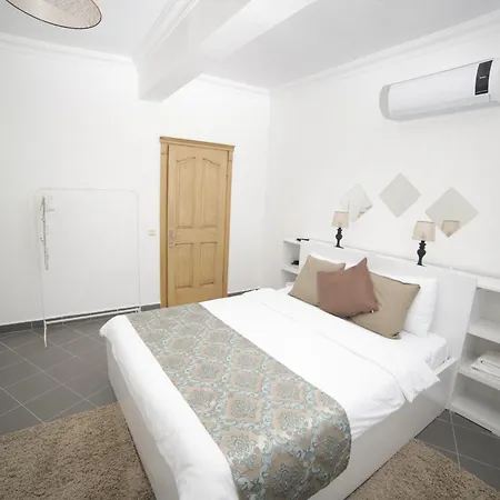 Suites Oldtown Φετιγιέ